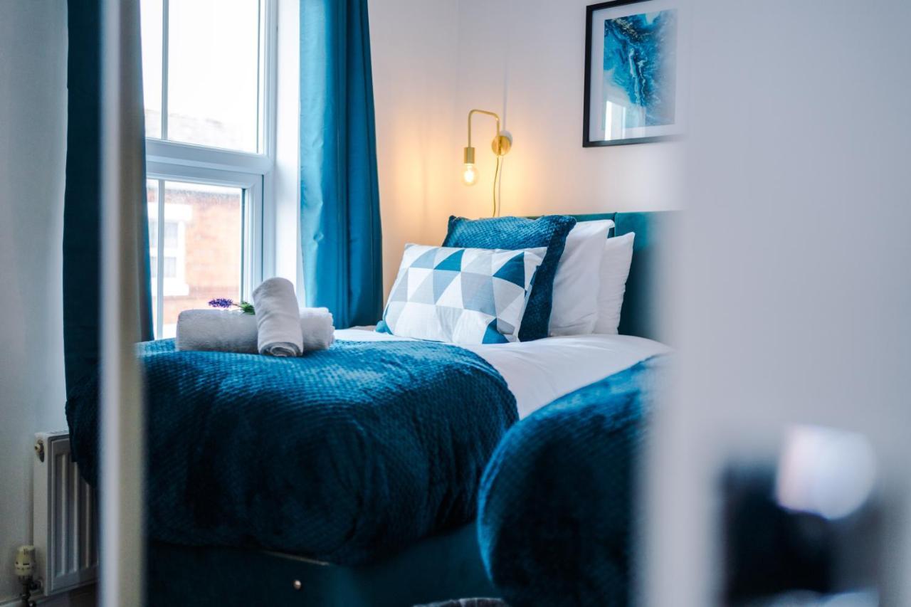 Pristine 2-Bed House In Chester By 53 Degrees Property, Ideal For Families & Small Groups, Great Location - Sleeps 6 Hough Green المظهر الخارجي الصورة